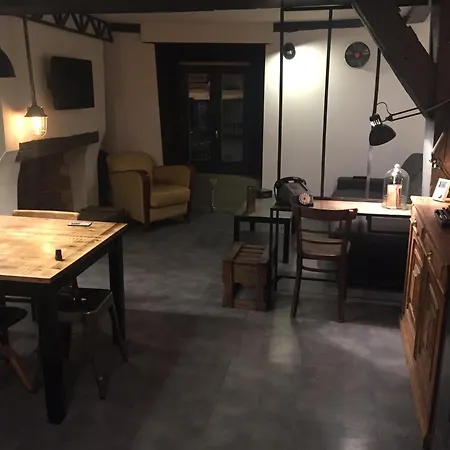 T3 Duplex Industriel Hyper Centre Historique Troyes